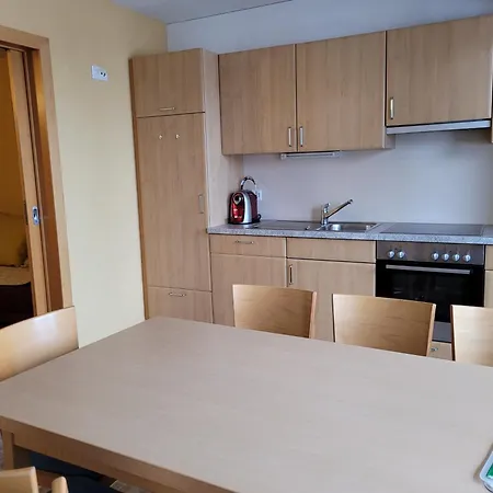 Schloessli Apartman *